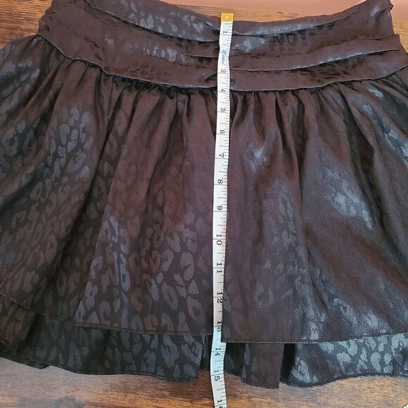 Mustard Seed Black Leopard Flounce Smocked Skort L - Picture 7 of 11